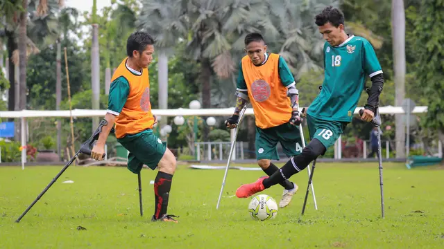 Foto: Jalan Terjal Timnas Sepak Bola Amputasi Indonesia dalam Mengejar Mimpi Melangkah ke Piala Dunia 2022, Bahkan Terancam Gagal Berangkat
