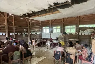 Sarana Pendidikan SDN Sorongan II Kelas Jauh, Kampung Batu Payung (Dok: Antara)