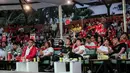 Mantan pelatih Timnas Indonesia, Shin Tae-yong saat nonton bareng laga lanjutan Putaran Ketiga Kualifikasi Piala Dunia 2026 melawan Australia di daerah sekitar Setiabudi, Jakarta Pusat, Kamis (20/03/2025) sore WIB. (Bola.com/Bagaskara Lazuardi)