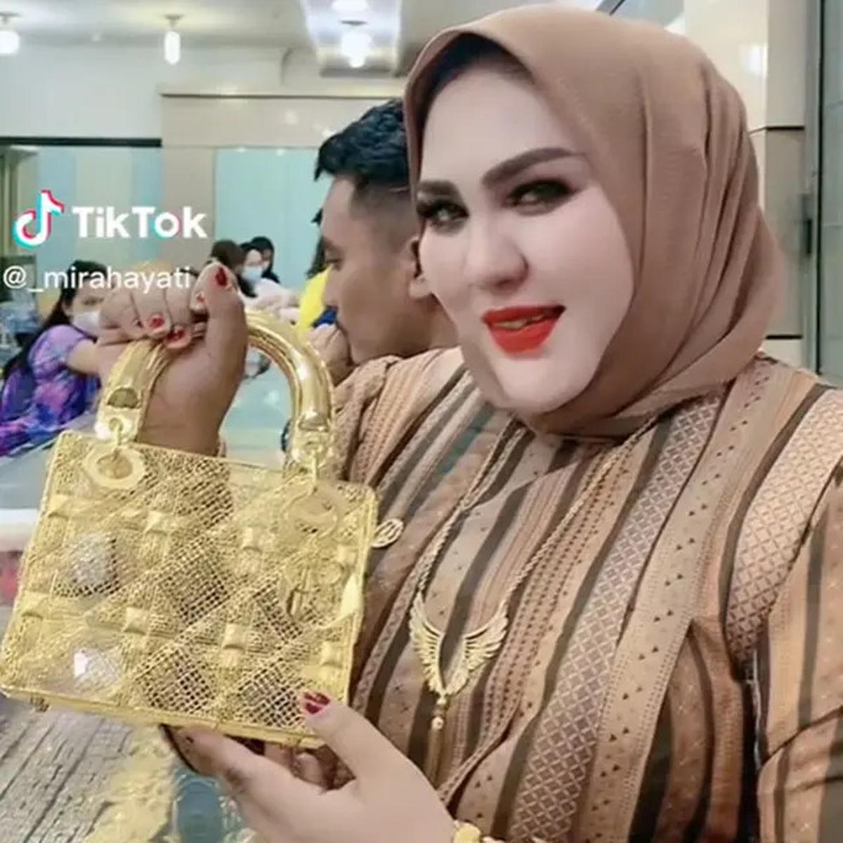 Sosok Dokter Detektif yang Kembali Dikaitkan dengan Mira Hayati, Tegas Lawan Skincare Ilegal