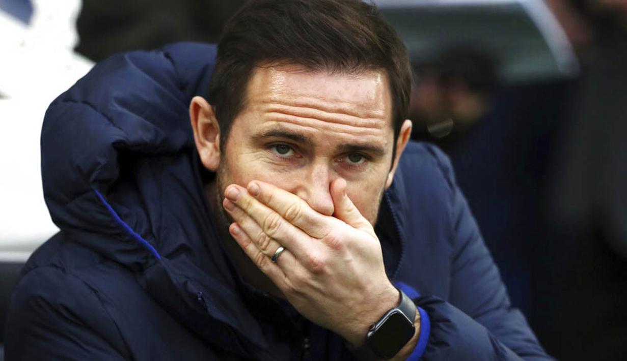 Pelatih Chelsea, Frank Lampard, saat melawan Brighton and Hove Albion pada laga Premier League di Stadion AMEX, Rabu (1/1/2020). Kedua tim bermain imbang 1-1. (AP/(Gareth Fuller)