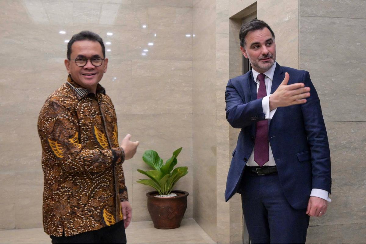 FOTO: Mendag Budi Santoso bertemu Mendag Prancis Laurent Saint-Martin di Jakarta