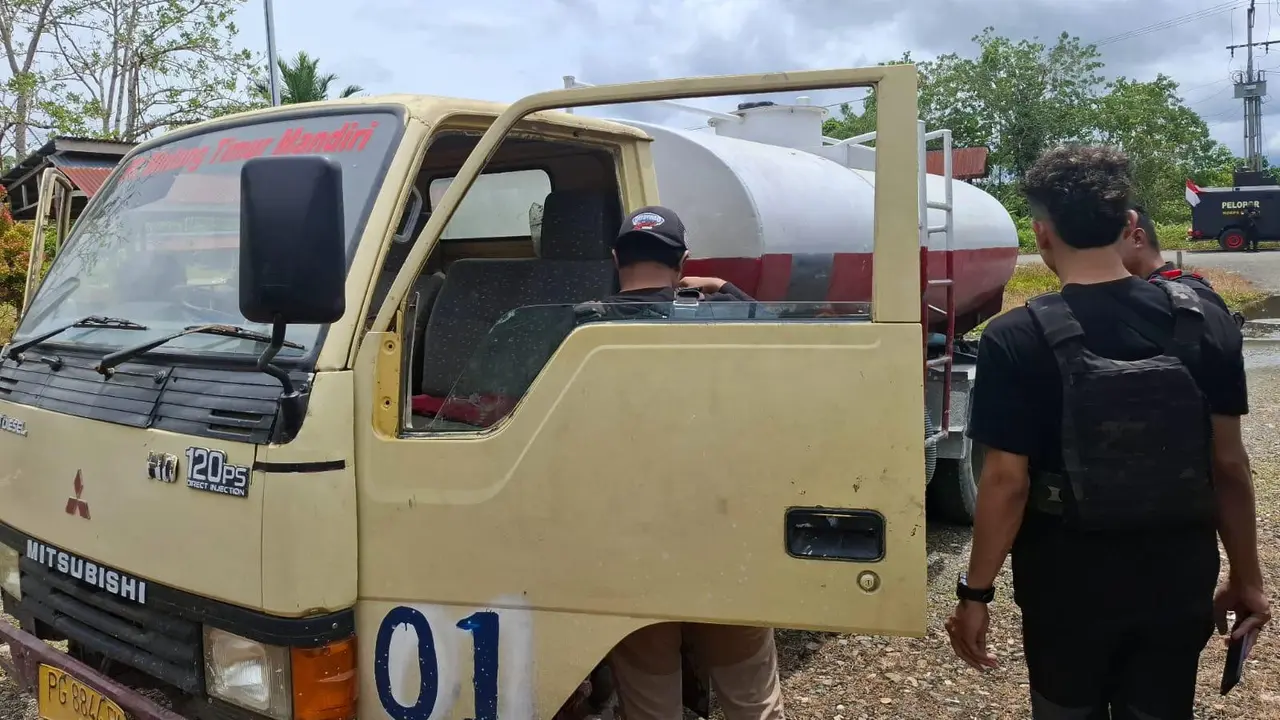 Sopir truk tangki air ditembaki oleh OTK di jalur poros Dekai–Lopon, Kabupaten Yahukimo, pada Kamis (12/2/2026) siang.