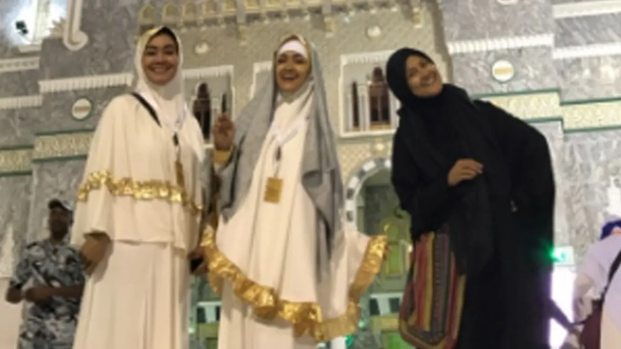 Julia Perez dan Ria Irawan