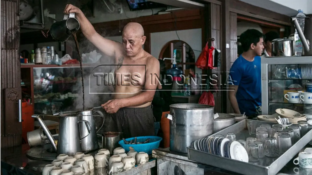 Kopi Legendaris di Pontianak Itu Bernama Warkop Asiang