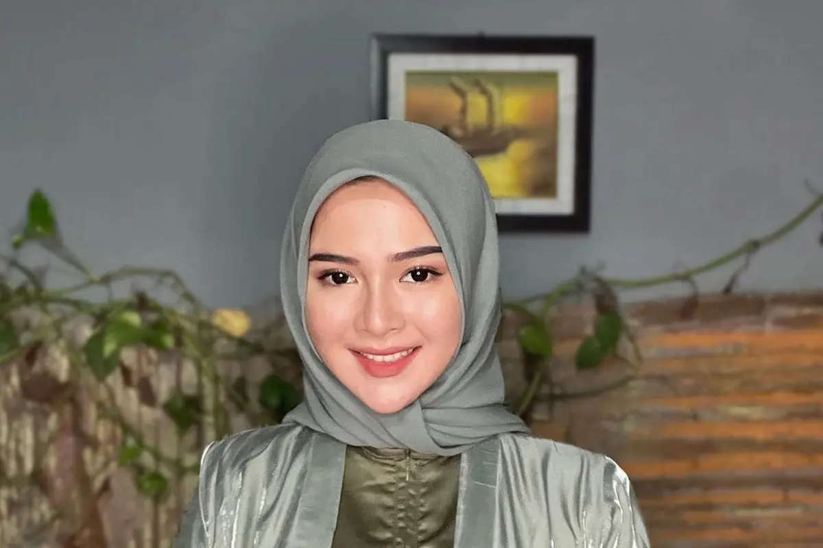 6 Gaya Sederhana Bella Bonita saat Pengajian Jelang Menikah dengan Denny Caknan