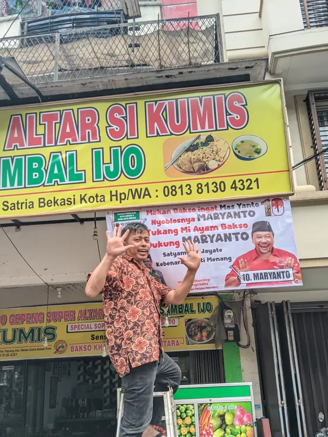 Warung Bakso Si Kumis