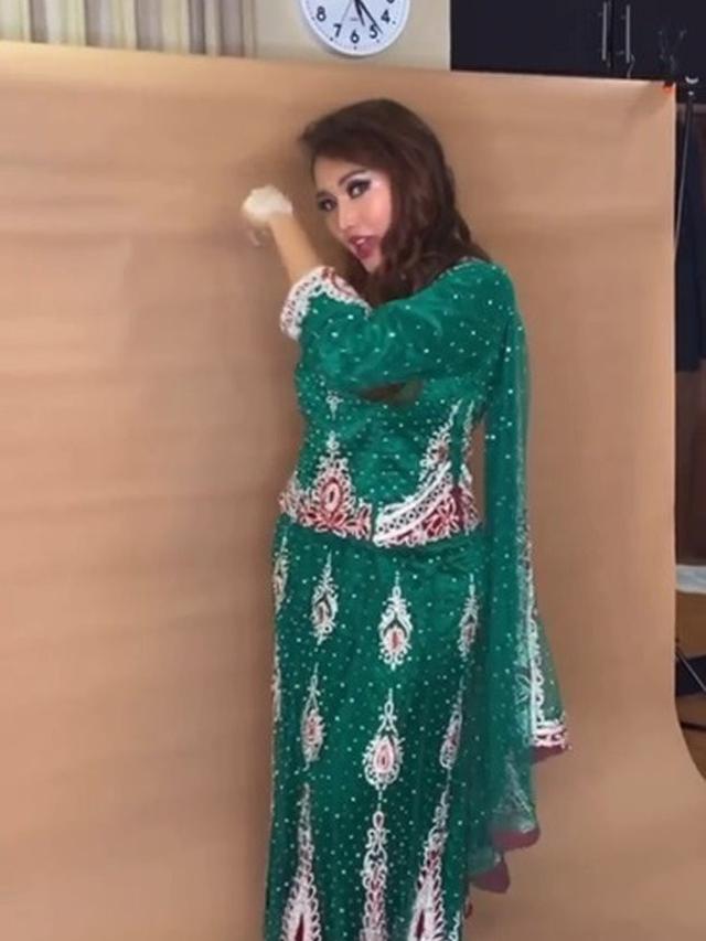 5 Potret Lucinta Luna Pakai Busana India, Sempat Dikira Ayu Ting Ting