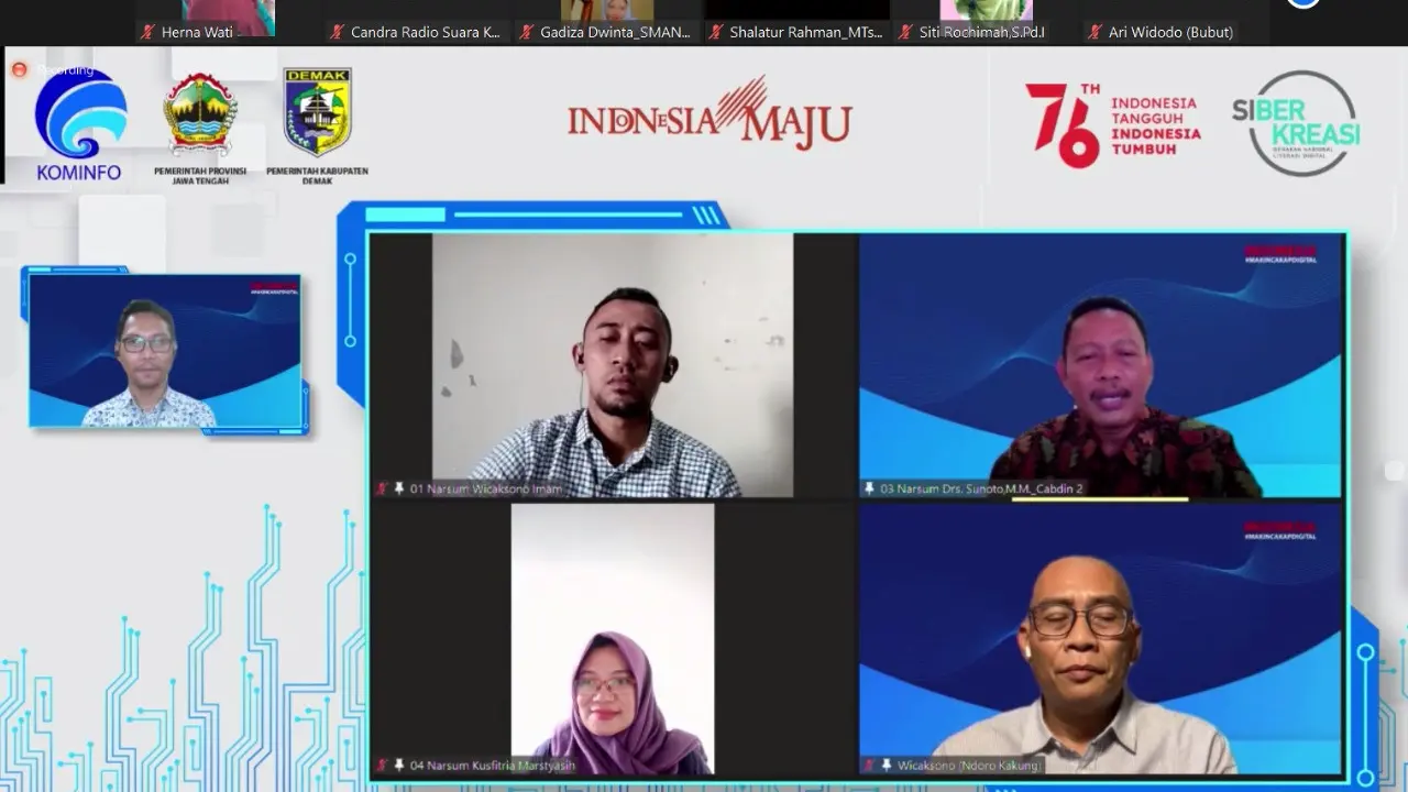 Webinar Literasi Digital Nasional yang digelar oleh Kementerian Komunikasi dan Informatika untuk wilayah Kabupaten Demak. (Foto: Liputan6.com/Kusfitria Martayasih)