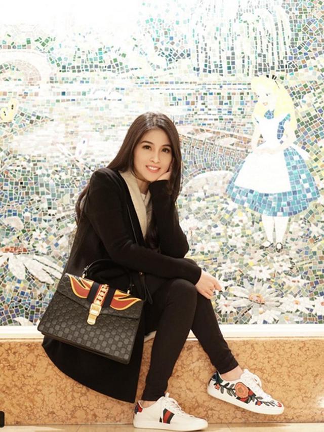 [Bintang] Sandra Dewi dan Harvey Moeis