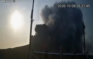 Anak Krakatau Erupsi Sore Ini, Petugas Ungkap Kondisi Terkini