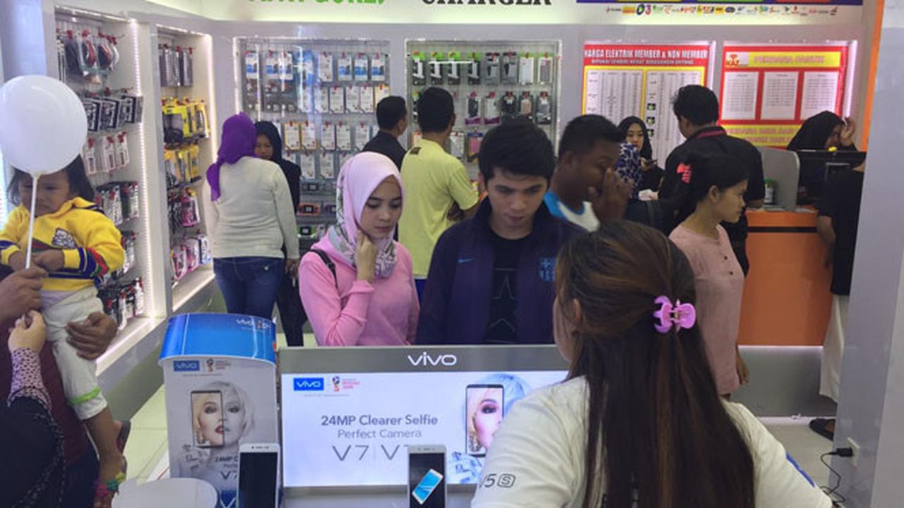 Gerai Cantik Seluller Beringin Raya resmi dibuka, untuk memenuhi kebutuhan gadget dengan brand dan produk terlengkap.