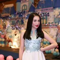 Ulang Tahun Lovely Maria Rumangkang ke 7 thn, Steven Rumangkang & Angel Karamoy (M. Akrom Sukarya/bintang.com)