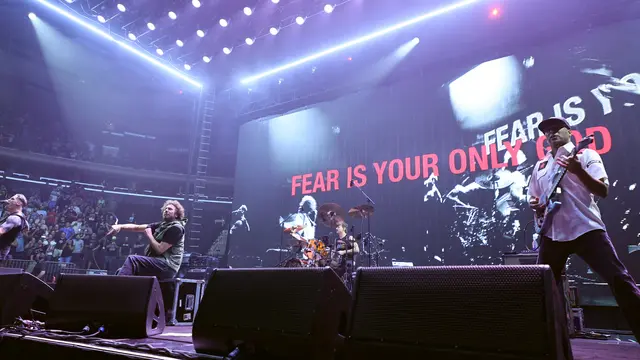 Aksi Panggung Rage Against the Machine di Madison Square Garden