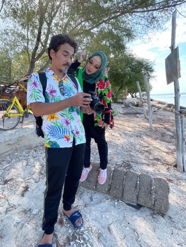Teddy Syach dan Rina Gunawan