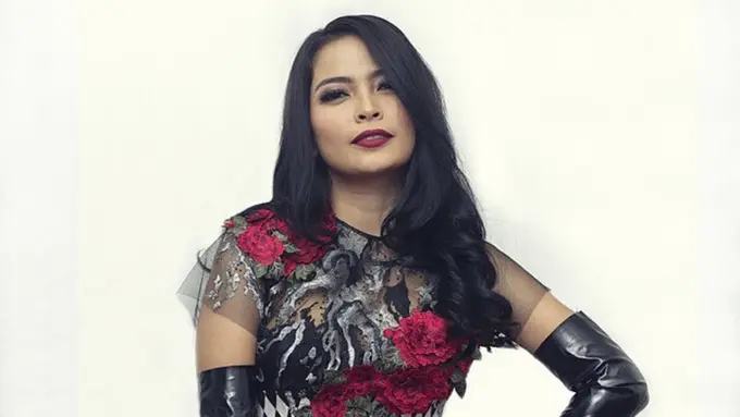 [Bintang] Tantri Kotak