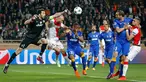 Duel panas terjadi di leg kedua perempat final Liga Champions antara AS Monaco dengan Juventus di Stade Louis II, Kamis (23/4/2015). AS Monaco bermain imbang 0-0 dengan Juventus. (Reuters/Eric Gaillard)