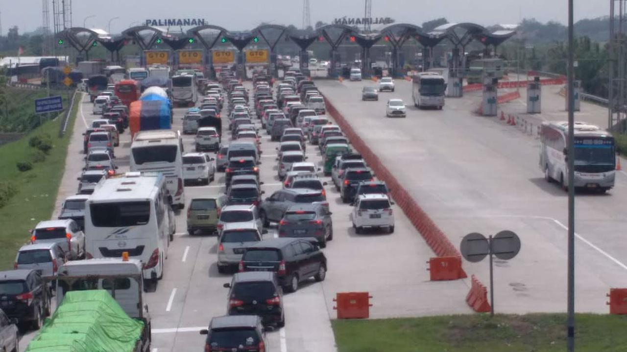 Akhir Pekan Puncak Libur Natal di Pantura Jabar