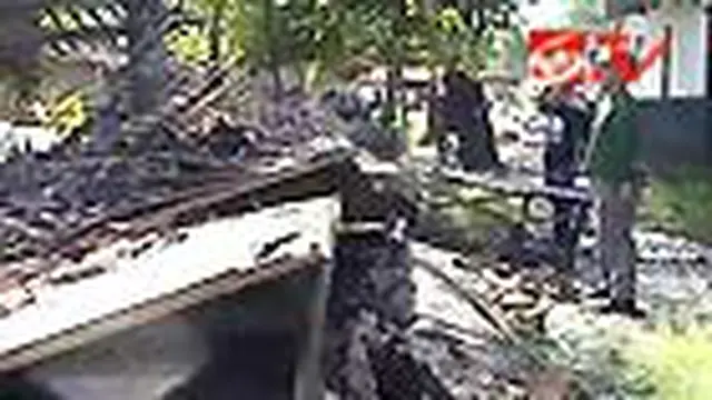 Angin Ribut Sapu Puluhan Rumah di Surabaya