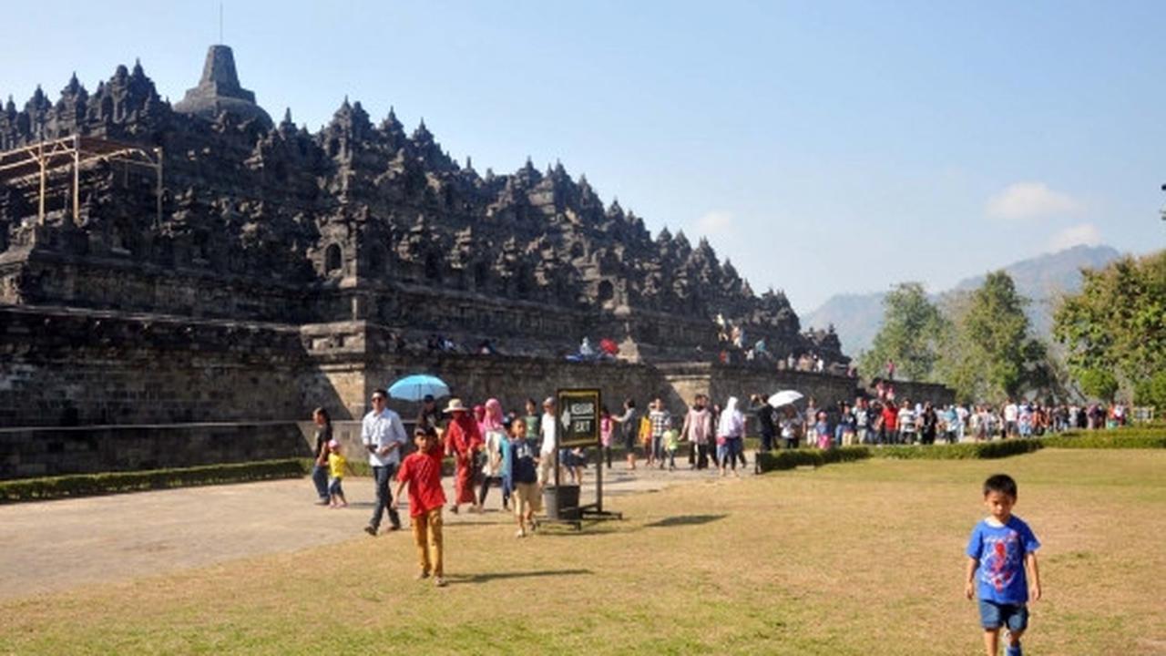 Hari ketiga Lebaran, Candi Borobudur banjir pengunjung