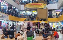 Puncak Keramaian Pasar Cipulir: Pedagang Siapkan Stok Idul Fitri Sebulan Jelang Ramadhan