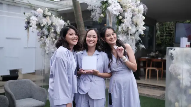 Almiranti Fira, Nadya Aqilla, Ayu Deviani