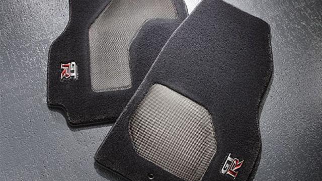 Nissan GT-R Premium Sport Floor Mats with Carbon Fiber
