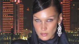 Bella Hadid saat hadir di Fashion Trust Arabia (FTA) di Doha, Qatar. (Foto: Instagram/bellahadid)