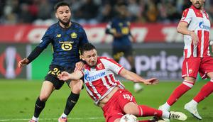 Calvin Verdonk memiliki presentase tekel sukses 100 persen selama 86 menit bermain: tiga percobaan, tiga sukses. Akurasi umpan Verdonk juga cukup tinggi persentasenya: 89 persen. Dari total 44 percobaan umpan, 39 di antaranya adalah umpan sukses. (AP Photo/Darko Vojinovic)