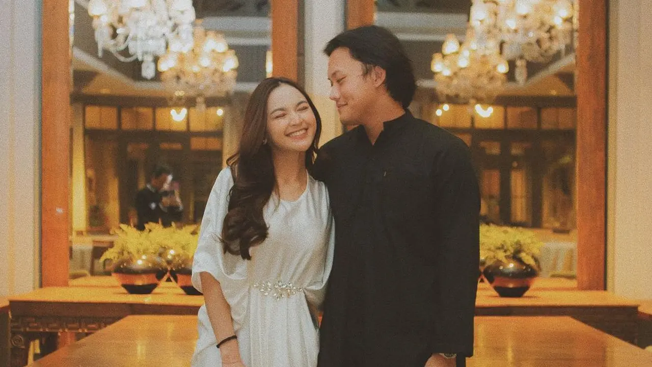 Adu Kompak Pasangan Selebriti Tanah Air dalam Busana Lebaran, Ada Vidi-Sheila Dara hingga Rizky Febian-Mahalini