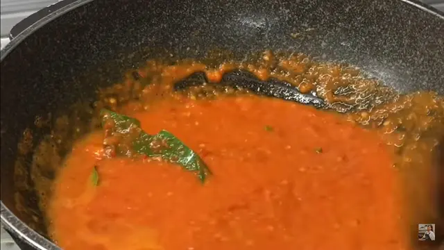 Bukan Pakai Banyak Cabai, Ini Cara Bikin Sambal Goreng Kentang Merah Cantik