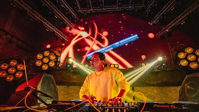 DJ JayJax