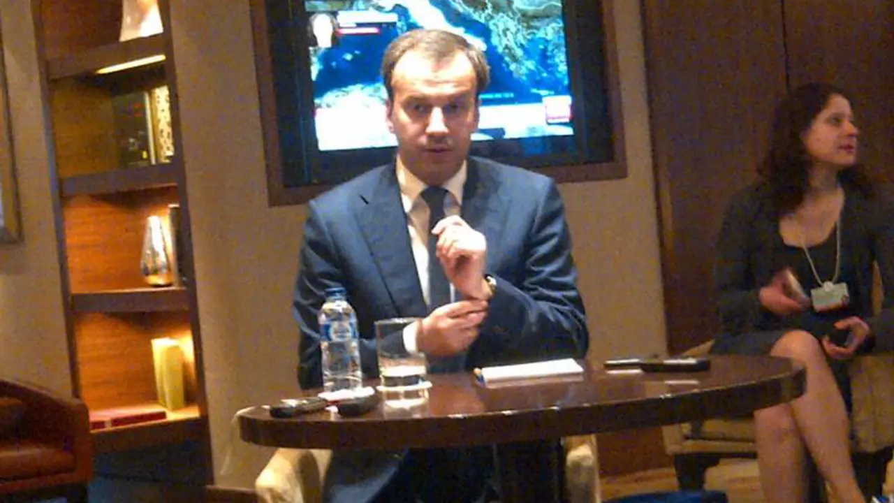 Wakil Perdana Menteri Rusia‎ Arkady Dvorkovich.