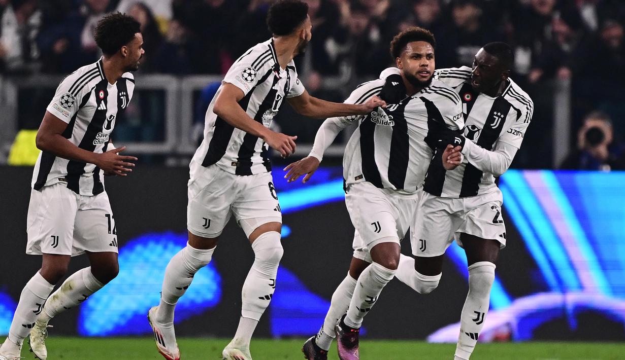Gol pembuka Juventus dicetak Weston McKennie di menit ke-34. (Marco BERTORELLO/AFP)