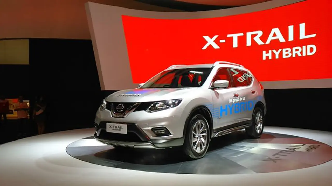 Nissan X-Trail Hybrid Melenggang di GIIAS 2015