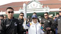 Pelaksanaan Kirab Api Obor Asian Games 2018 pertama di Yogyakarta disaksikan oleh ribuan masyarakat.