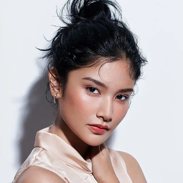 Warna-Warni Cantik PIXY Crayonttention, Sempurnakan Makeup di Berbagai Momen Spesial