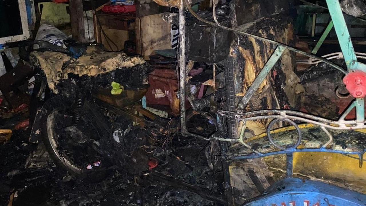 Tragis! Percikan Api Las Sambar Tangki Bensin, Rumah di Bandar Lampung Hangus, Pemilik Tewas Tersengat Listrik