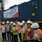 PT Pelabuhan Indonesia I (Persero) melaksanakan kegiatan pengapalan perdana ekspor sebanyak 180 box atau 205 TEUs di Kuala Tanjung Multipurpose Terminal (KTMT), Sumatera Utara. Liputan6.com/Septian Deny