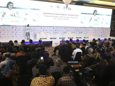 Menkeu Sri Mulyani memberi sambutan dalam Indonesia Investmen Forum (IIF) 2018 di ajang Pertemuan Tahunan IMF-World Bank 2018 di Bali, Selasa (9/10). Acara tersebut mendiskusikan paradigma baru dalam pembiayaan infrastruktur. (Liputan6.com/Angga Yuniar)
