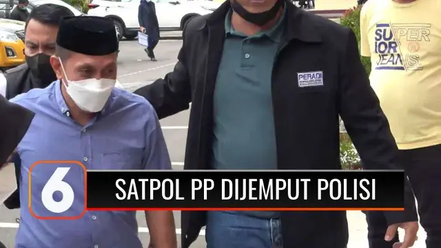 Tak segarang dalam video penganiayaan yang viral saat razia PPKM Darurat, begini tampang mantan Sekretaris Satpol PP Gowa, Mardhani Hamdan saat dijemput polisi untuk jalani pemeriksaan.