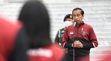 Jokowi Serahkan Bonus Peraih Medali Sea Games-POOL