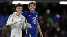 Chelsea berhasil mengalahkan Southampton dalam babak keempat Carabao Cup 2021/2022 lewat adu penalti dengan skor 4-3 setelah bermain sama kuat 1-1 hingga babak kedua berakhir, Selasa (26/10/2021) di Stamford Bridge. The Blues pun melenggang ke perempatfinal. (AP/Ian Walton)