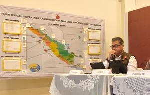 Deputi Bidang Sistem dan Strategi BNPB, Raditya Jati saat konferensi pers di Jakarta, Jumat (19/12/2025). (Dok. Antara)