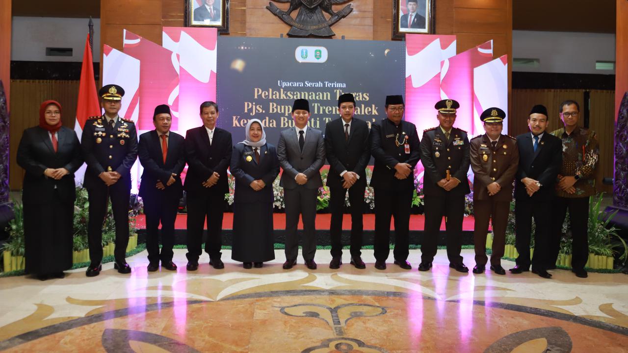 Sertijab, Nur Arifin Kembali Jadi Bupati Trenggalek Usai Cuti 2 Bulan