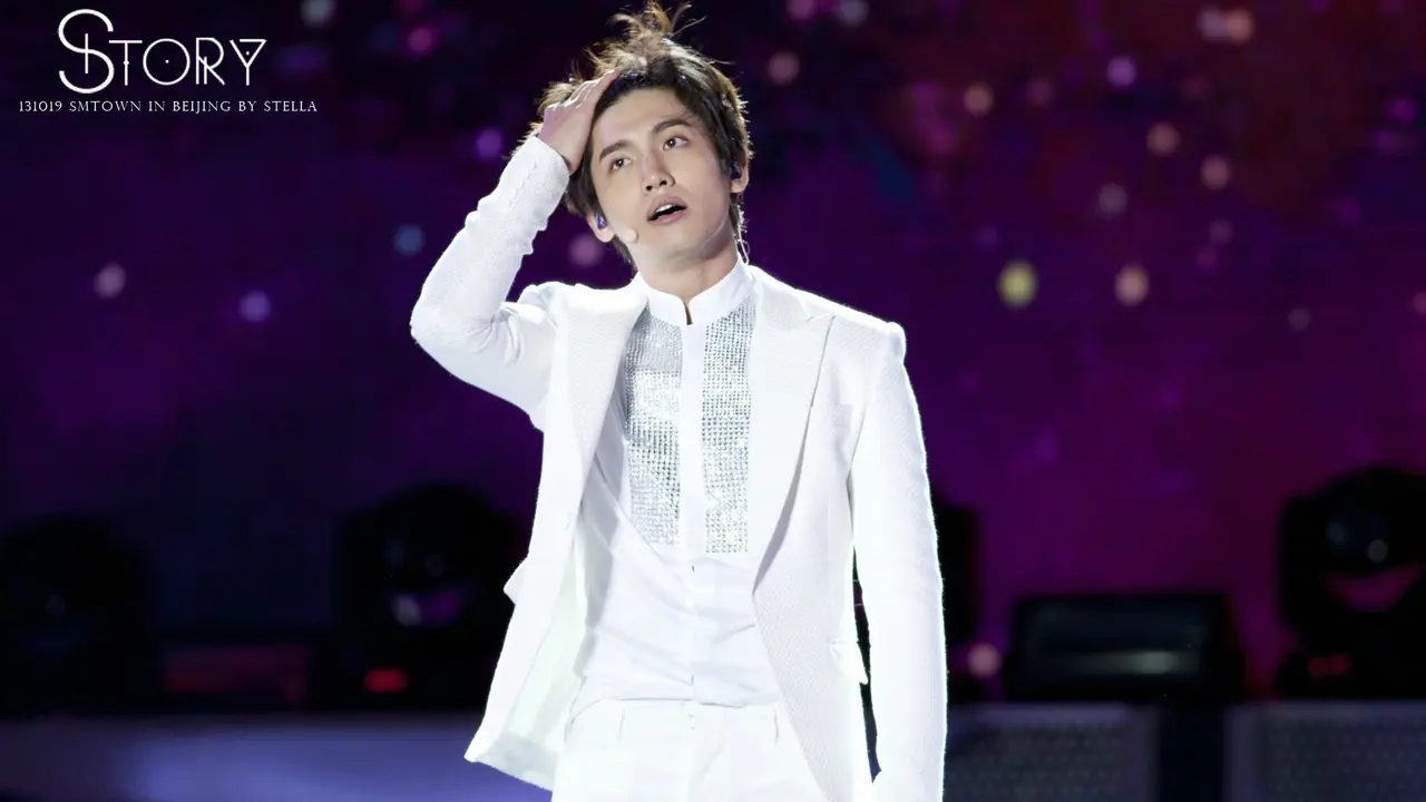 Changmin TVXQ Selamatkan Dua Rekannya di Konser SM Town