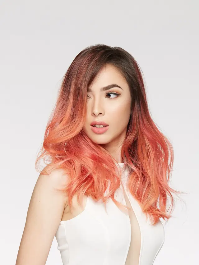 [Bintang] Ogah dengan Dandanan Monoton, Produk Ini Tawarkan Transformasi Warna Rambut yang Super Unik!