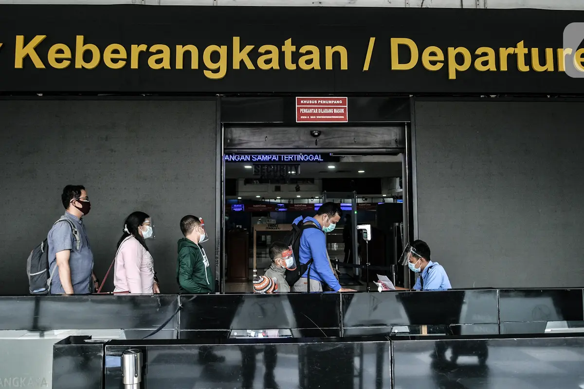 Keluar-Masuk Jakarta Wajib Swab Antigen