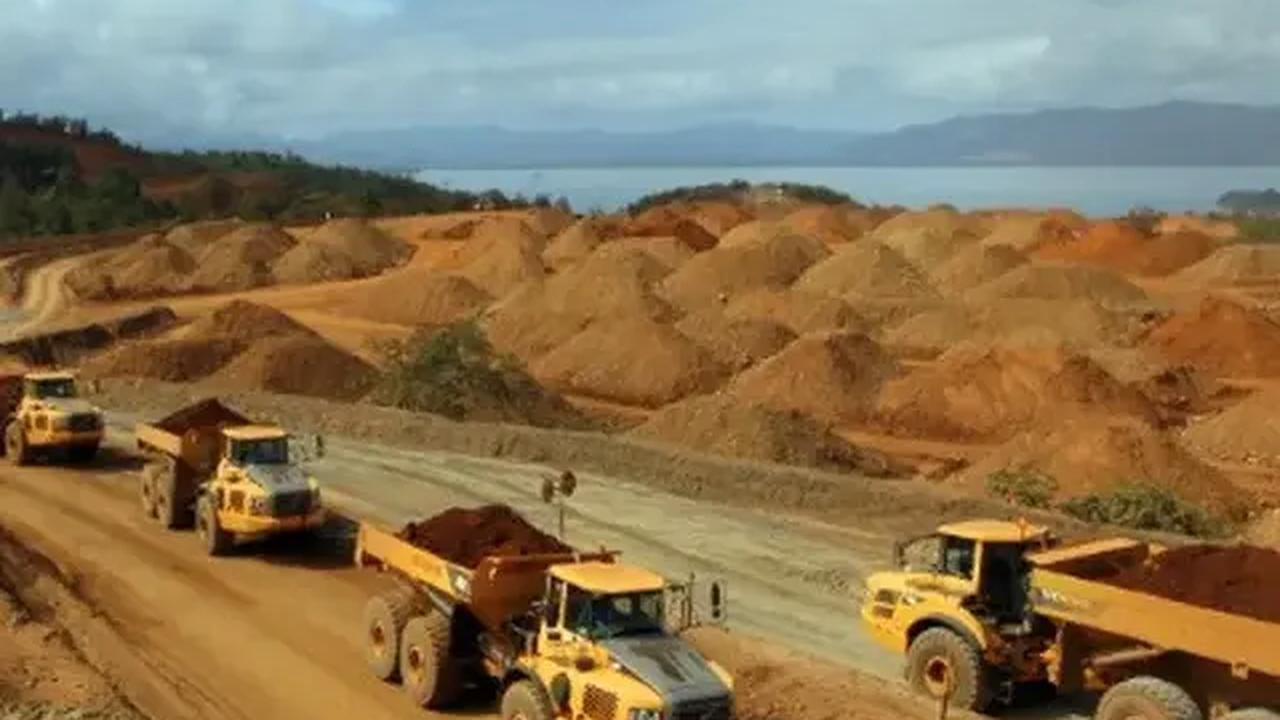 Lantas apa motif para konglomerat untuk beralih ke bisnis smelter nikel?