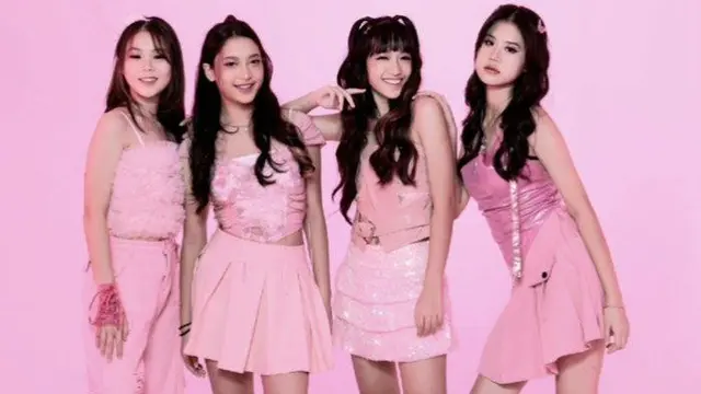 Girl group Arize  terdiri dari empat personel: Ella, Allequa, Amabelle, dan Aurell.